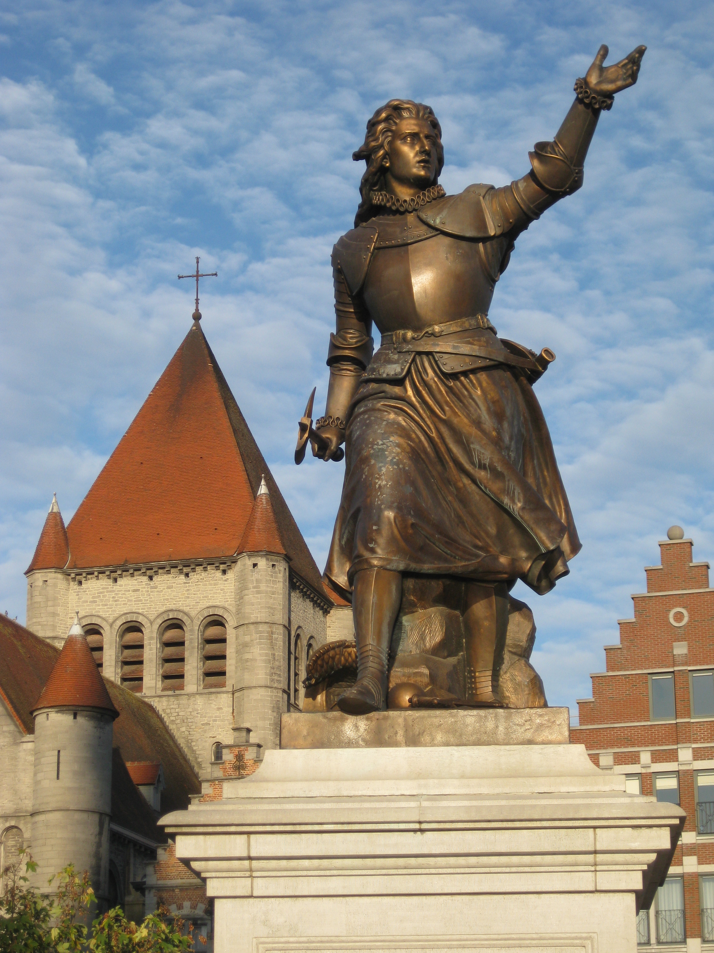 Tournai d’histoire: épisode 2: la statue de Christine De Lalaing sur la Grand Place de Tournai